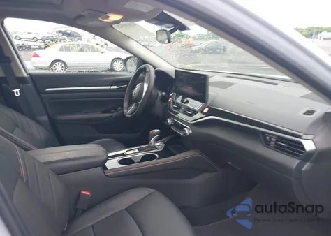 2025 Nissan Altima Sr Fwd из США, поврежденный, VIN 1N4BL4CV3SN357215